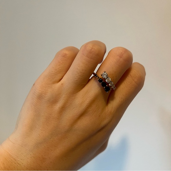 Diamonique Sapphire Silver Ring - Picture 3 of 9